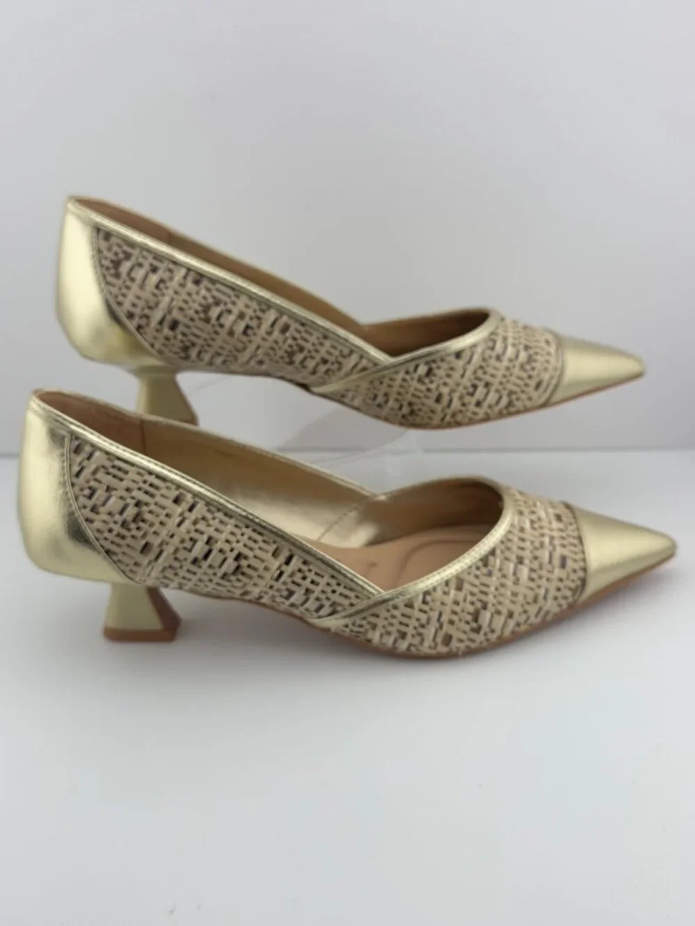 FRANCO SARTO DARCY POINTED TOE KITTEN HEEL PUMP GOLD BEIGE MULTI WOVEN SIZE 7.5M